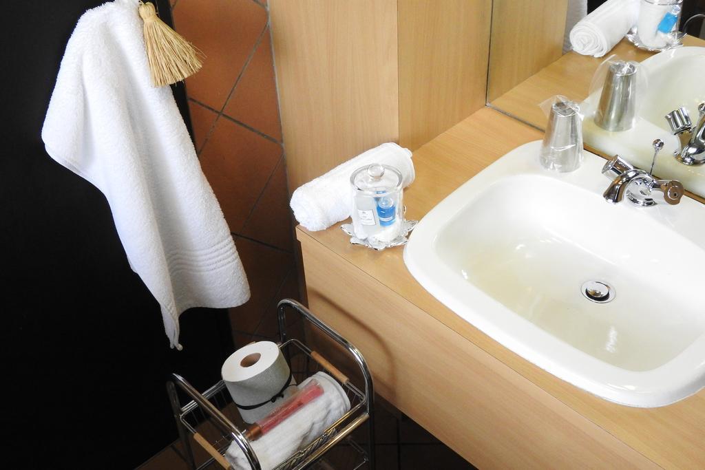 Willow Place Guest House Midrand Esterno foto